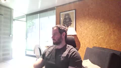 shad0w_hunter online show from October 13, 1:33 pm