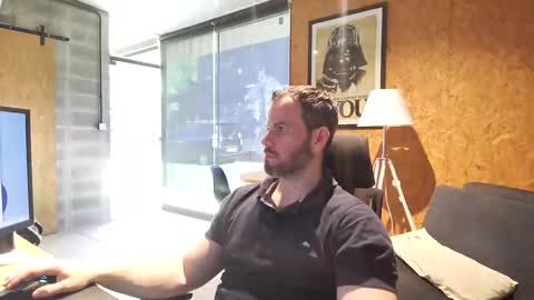 shad0w_hunter online show from May 6, 2:55 pm
