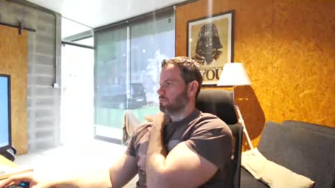 shad0w_hunter online show from May 7, 1:16 pm