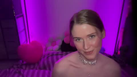shadebabe online show from July 11, 6:38 am