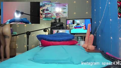 Snapshot of shadia_squirt chatting on February 22, 3:01 am shadia online show from February 22, 3:01 am