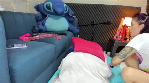 Snapshot of shadia_squirt chatting on October 3, 10:29 pm shadia online show from October 3, 10:29 pm