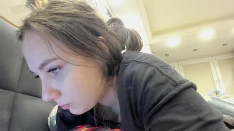 Snapshot of shadow_raffi chatting on December 16, 12:15 am shadow_raffi online show from December 16, 12:15 am