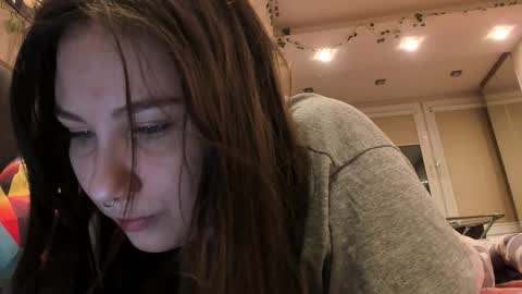 Snapshot of shadow_raffi chatting on November 25, 12:21 am shadow_raffi online show from November 25, 12:21 am