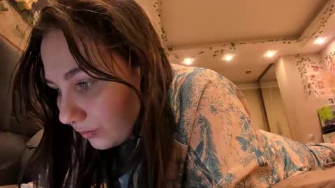 Snapshot of shadow_raffi chatting on November 30, 7:18 pm shadow_raffi online show from November 30, 7:18 pm