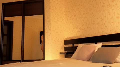 shadowlaceee online show from November 25, 11:10 am