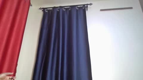 val online show from April 19, 3:22 pm