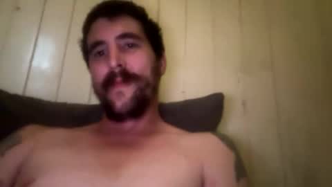 Snapshot of shaggydog774112 chatting on January 1, 12:21 am shaggydog774112 online show from January 1, 12:21 am