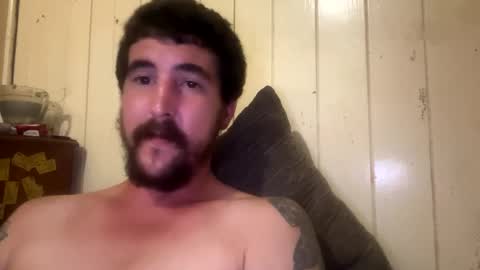 Snapshot of shaggydog774112 chatting on January 18, 11:21 am shaggydog774112 online show from January 18, 11:21 am