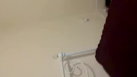 Snapshot of shah299 chatting on February 23, 9:05 pm shah299 online show from February 23, 9:05 pm