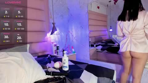 Snapshot of shaidy_scott chatting on March 11, 6:43 am shaidy_scott online show from March 11, 6:43 am