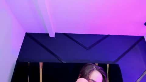 Shaina Vasquez online show from December 22, 3:55 am