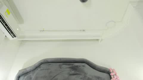 Shaina online show from April 18, 7:58 pm