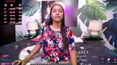 Snapshot of shakti_moumita chatting on May 7, 7:19 pm Shakti online show from May 7, 7:19 pm