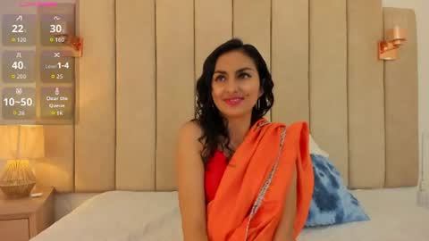 Snapshot of shaliny_ chatting on June 15, 7:05 pm Shanily online show from June 15, 7:05 pm
