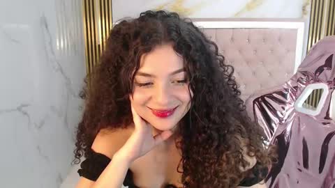 Snapshot of shalon_diaz_sub chatting on December 21, 4:25 pm Shalon online show from December 21, 4:25 pm
