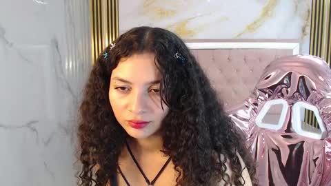 Snapshot of shalon_diaz_sub chatting on December 28, 4:20 pm Shalon online show from December 28, 4:20 pm