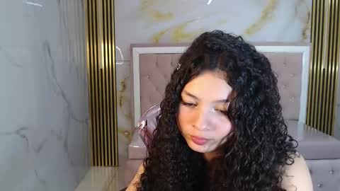 Snapshot of shalon_diaz_sub chatting on December 30, 7:11 pm Shalon online show from December 30, 7:11 pm