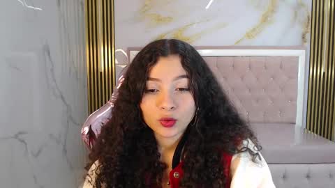 Snapshot of shalon_diaz_sub chatting on January 2, 12:57 pm Shalon online show from January 2, 12:57 pm