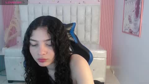 Shalon  online show from October 13, 8:20 pm
