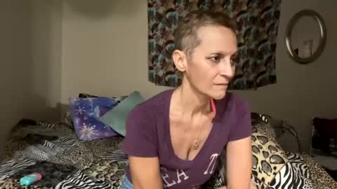 Shaman Woman online show from December 2, 8:09 am