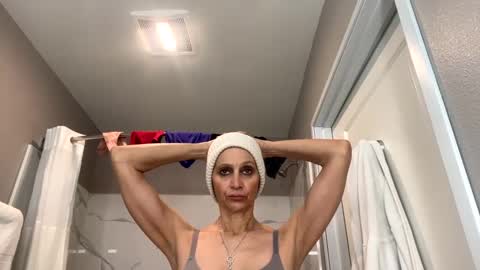 Shaman Woman online show from February 1, 3:30 am