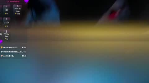 Snapshot of shameless_shalynn chatting on June 4, 5:52 pm Shalynn online show from June 4, 5:52 pm