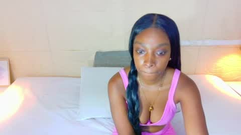 Catalina online show from April 21, 6:44 pm