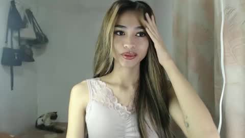 Snapshot of shanegreents chatting on October 5, 2:43 am bini aiah online show from October 5, 2:43 am