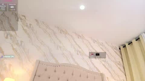 Snapshot of shanell__hott chatting on October 27, 4:16 am shanell online show from October 27, 4:16 am