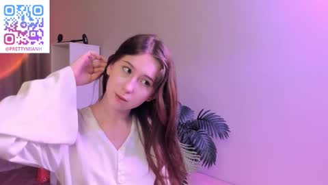 me name is Mia online show from February 13, 5:42 pm