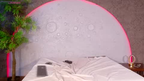 Shanel online show from April 21, 10:34 pm