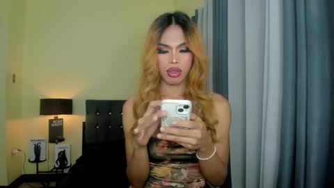 Snapshot of shanexxgoddess chatting on May 8, 5:40 pm shanexx online show from May 8, 5:40 pm