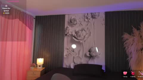 ShaniaDaniels online show from April 22, 8:43 pm