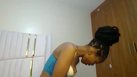 shanizz online show from February 5, 3:02 am