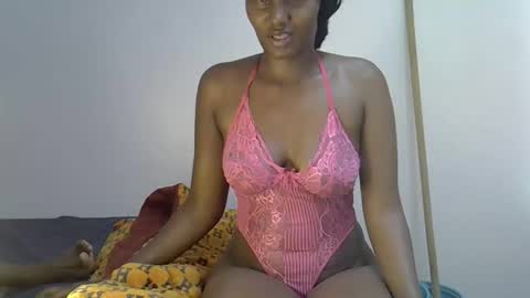 shanizz online show from April 20, 8:54 pm