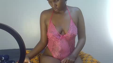 shanizz online show from April 23, 6:43 pm