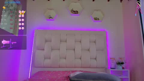 Shana online show from February 22, 5:02 pm