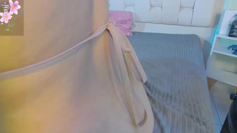 Shana online show from February 11, 3:06 pm