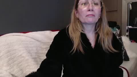 Snapshot of shannon07 chatting on February 23, 1:13 am Shannon07 online show from February 23, 1:13 am