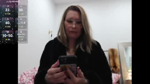 Shannon07 online show from March 19, 3:10 am