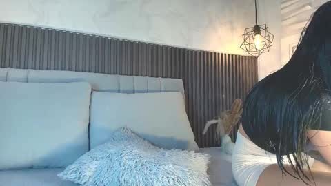 SHANON online show from February 19, 7:10 pm