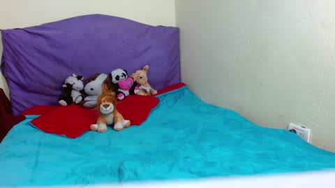 Snapshot of shantal_houston chatting on December 17, 11:59 pm Shantal online show from December 17, 11:59 pm