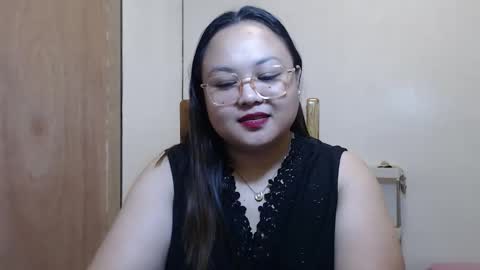 Snapshot of shantal_romance8 chatting on April 29, 6:50 am shantal_romance8 online show from April 29, 6:50 am
