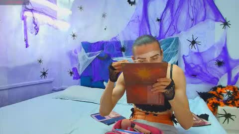 Snapshot of shantala_nastasiia chatting on October 12, 1:32 pm shantala nastasiia online show from October 12, 1:32 pm