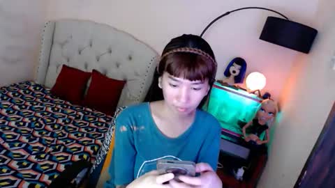 SHANTA FOX  s online show from November 4, 1:32 pm