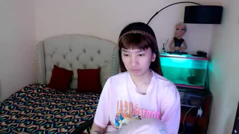 SHANTA FOX  s online show from February 6, 1:54 am