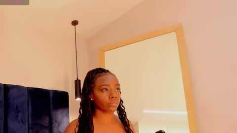 Shantall Miller online show from January 5, 5:27 pm