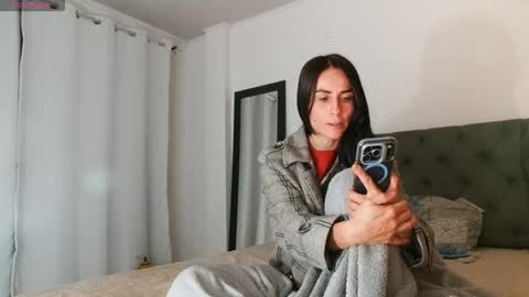 shantal online show from March 28, 3:39 am