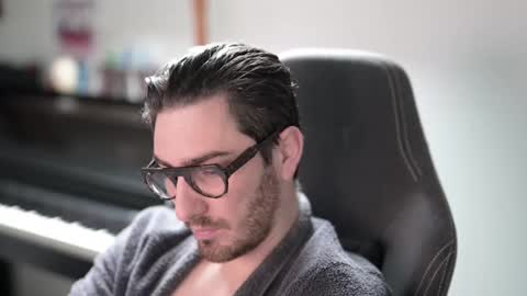 frenchy boy online show from December 23, 10:02 am